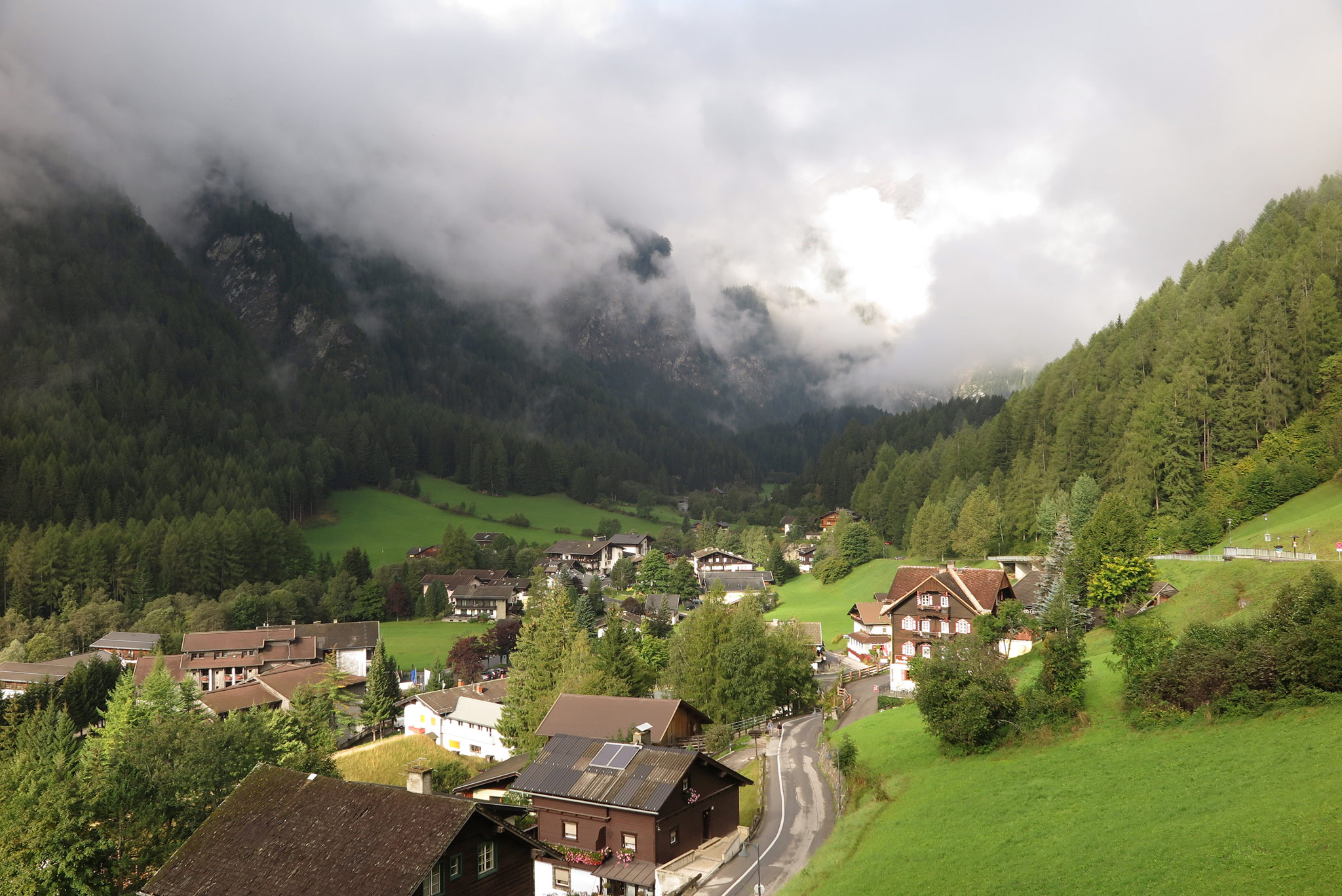 Heiligenblut (Photo license: CC BY-NC 2.0)